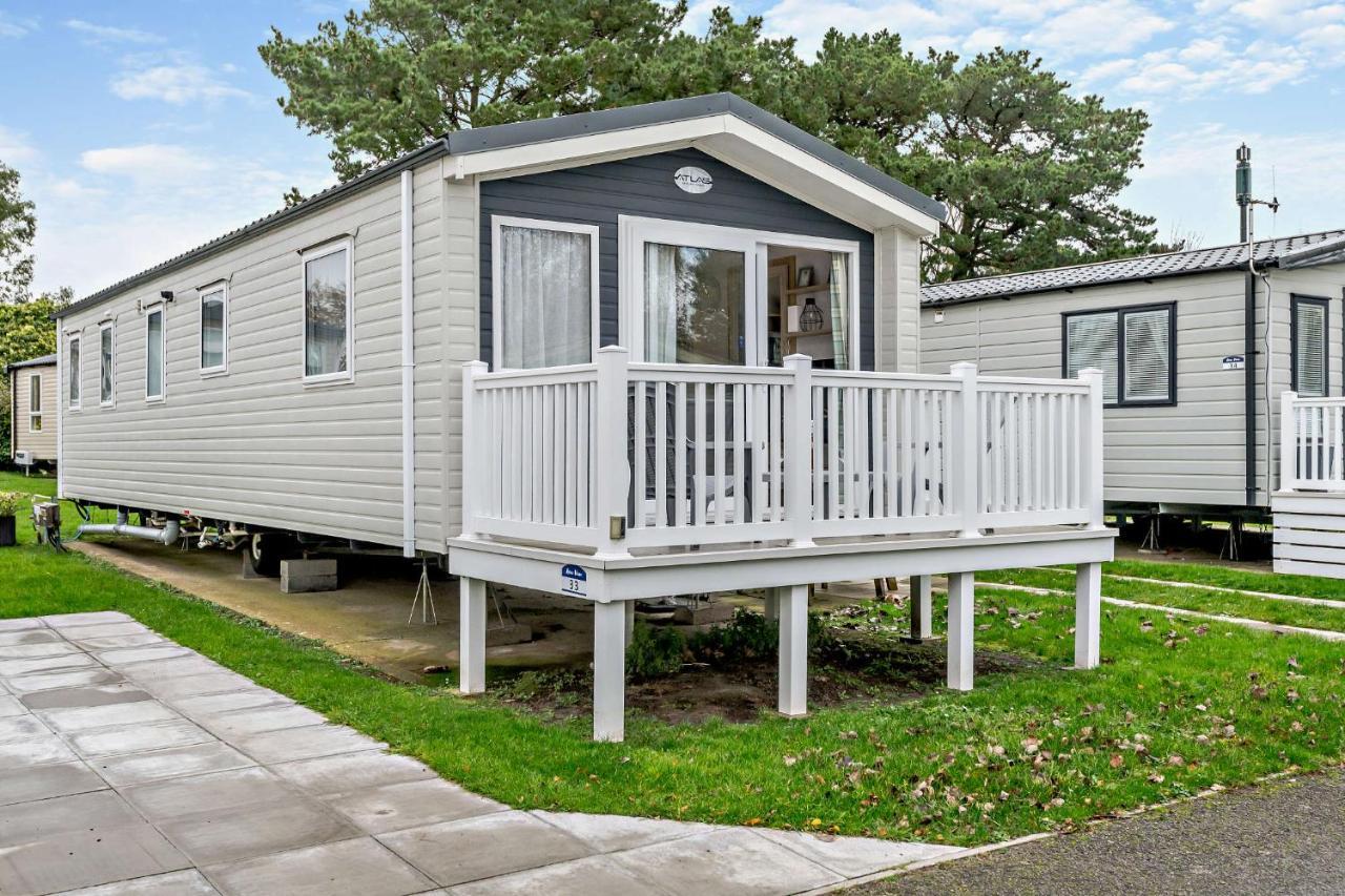 Sea La Vie Lodge, Rockley Park Holiday Park, Poole, Dorset Exteriör bild
